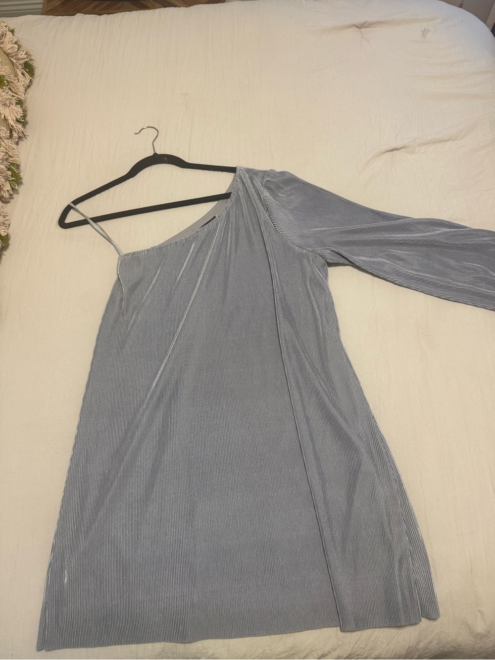 Blaque Label One-Shoulder Silver-Gray Mini Dress
